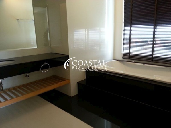 คอนโดสำหรับขายหรือเช่าที่นาจอมเทียน