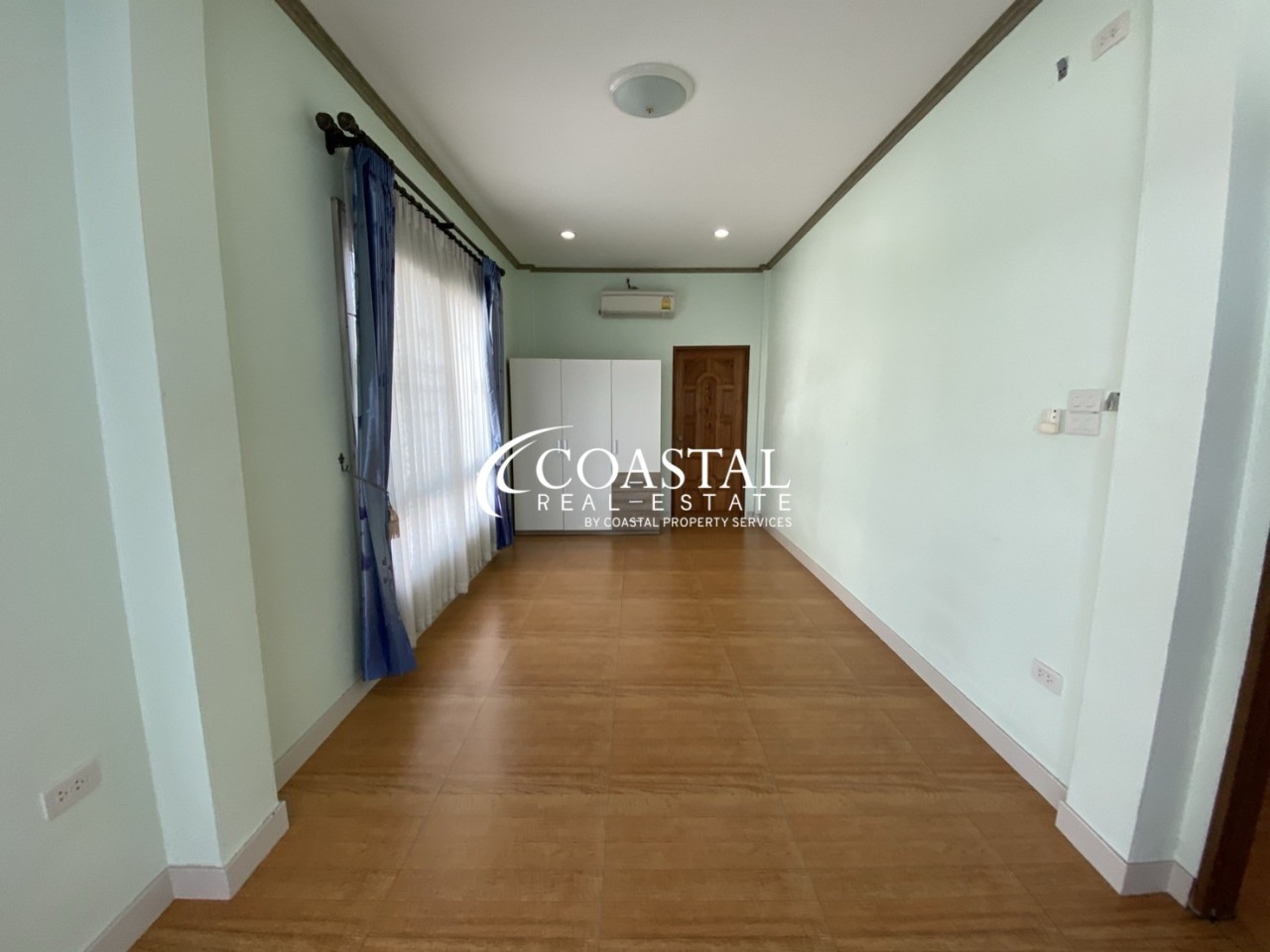 บ้านสำหรับขายหรือเช่าที่จอมเทียน