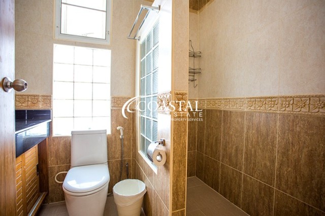 คอนโดสำหรับขายหรือเช่าที่พระตำหนัก