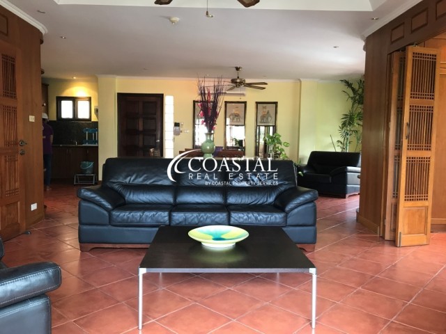 Condo For Rent South Pattaya