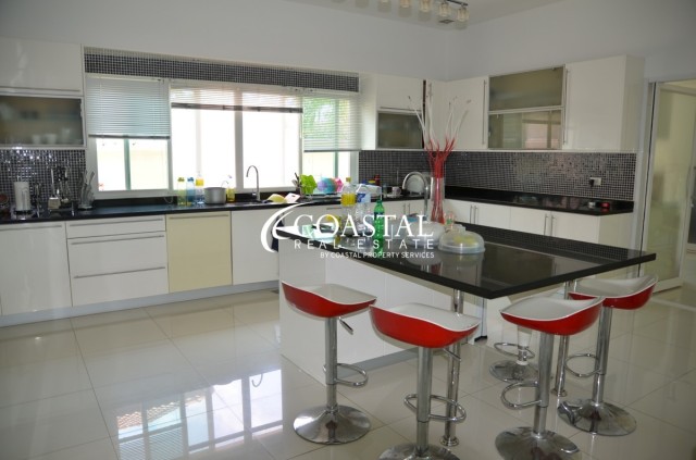 บ้านสำหรับขายหรือเช่าที่มาบประชัน/โป่ง