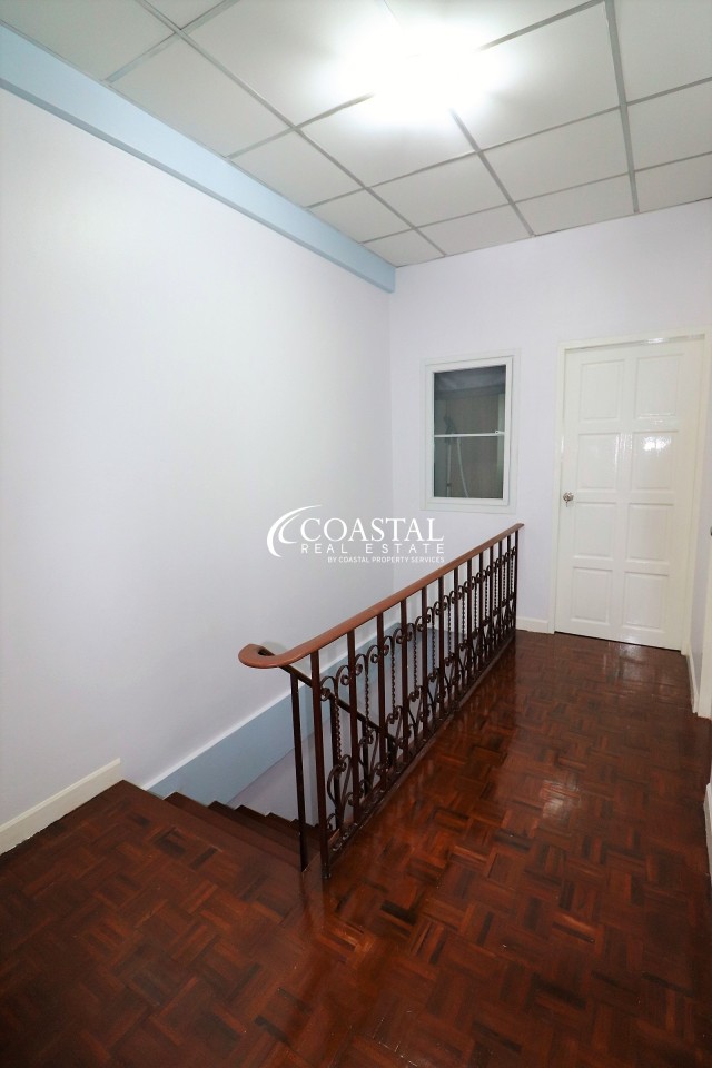 Townhouse For Sale South Pattaya