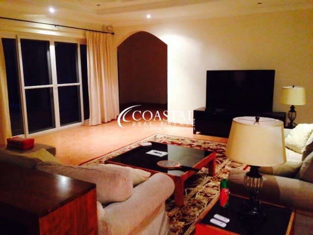 House For Rent Mabprachan/Pong