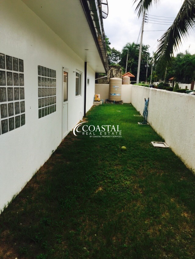 House For Rent Mabprachan/Pong