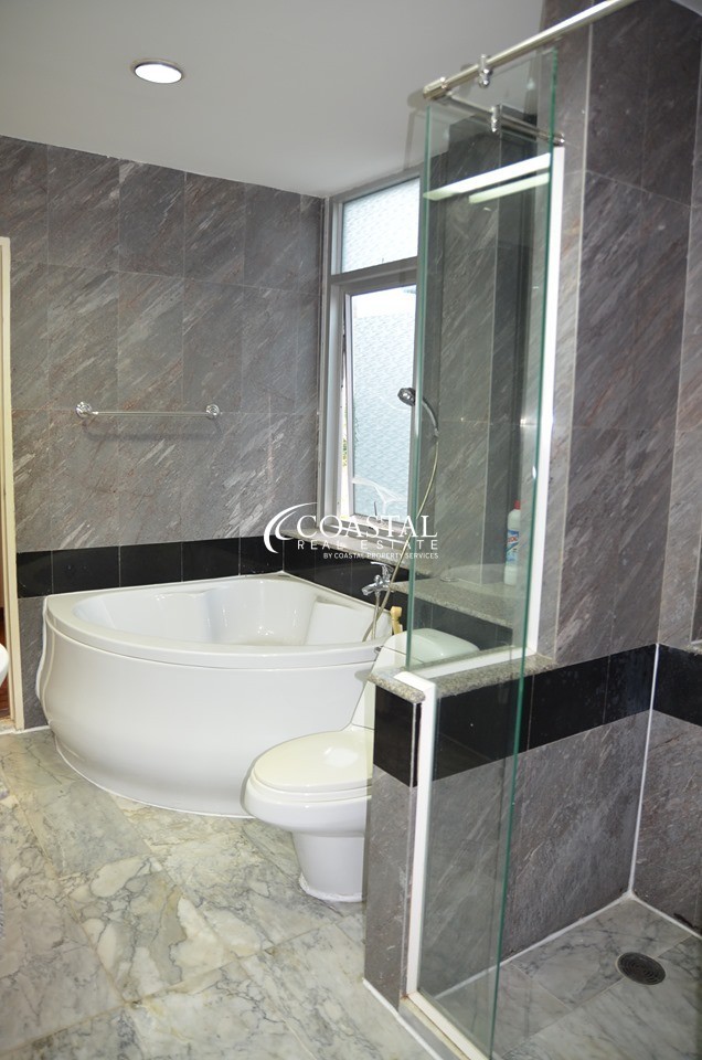 House For Sale Wong Amat