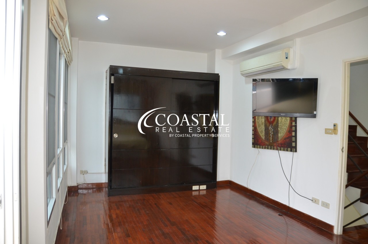 House For Sale Wong Amat