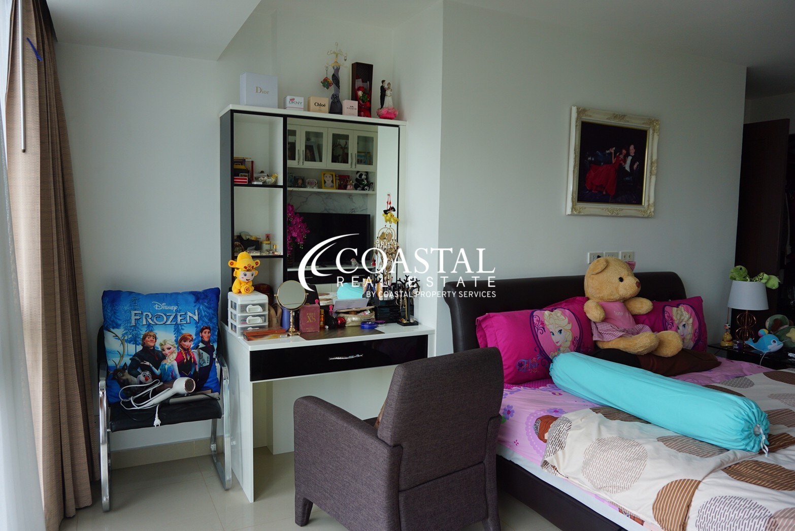 C012925 Two bedroom condo for sale & rent at The Park in Jomtien. Coastal Real Estate Thailand