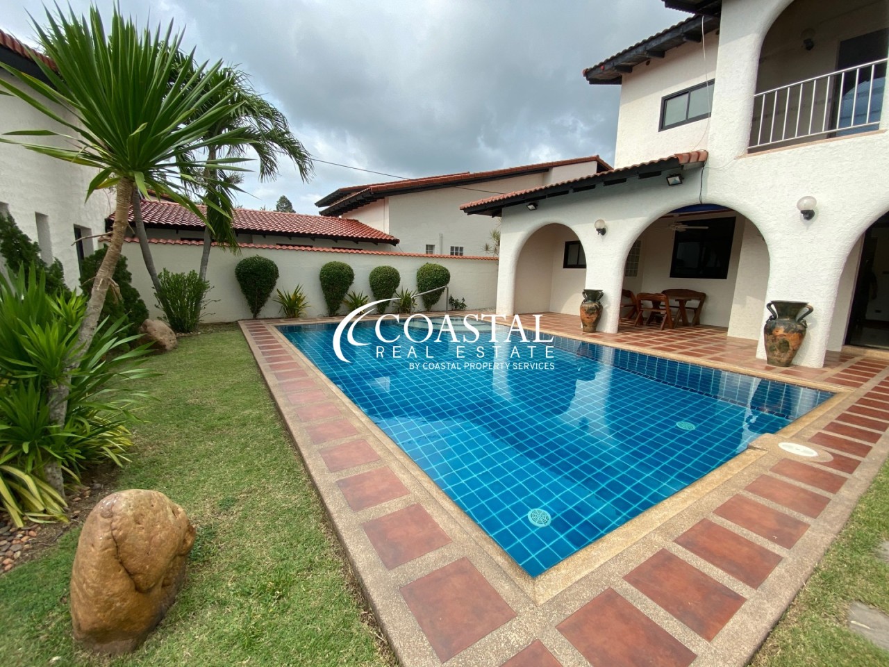 House For Sale Mabprachan/Pong