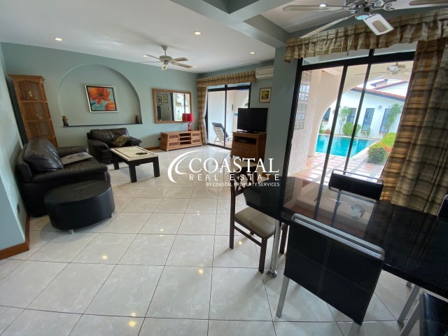 Townhouse For Sale And Rent Mabprachan/Pong
