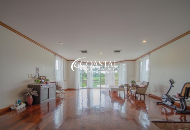 บ้านสำหรับขายที่ศรีราชา