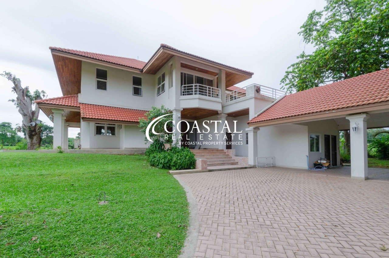 บ้านสำหรับขายที่ศรีราชา