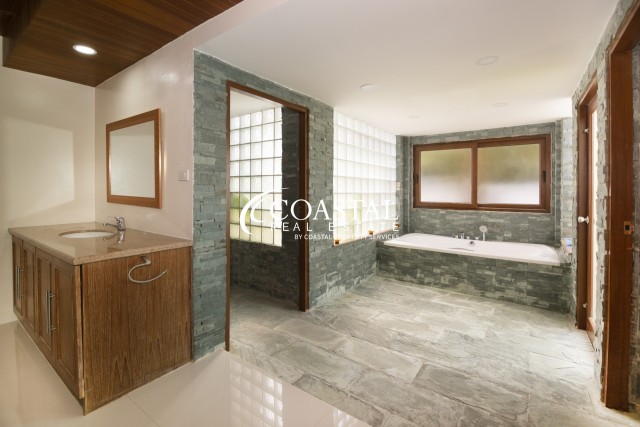 House For Sale Bang Saray