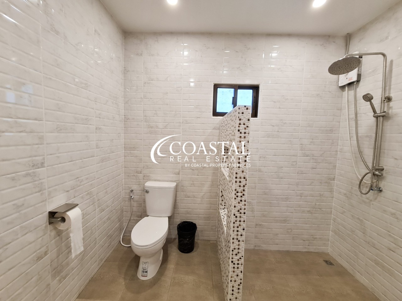 House For Rent Mabprachan/Pong