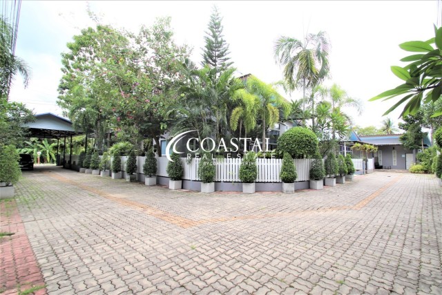 Commercial For Sale Bang Saray