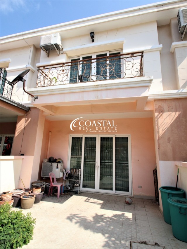 ทาวน์เฮ้าส์สำหรับขายที่พัทยากลาง