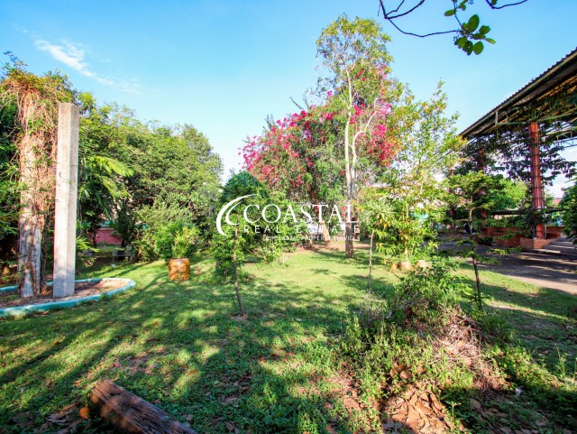 อสังหาริมทรัพย์เชิงพาณิชย์สำหรับขายที่นาเกลือ