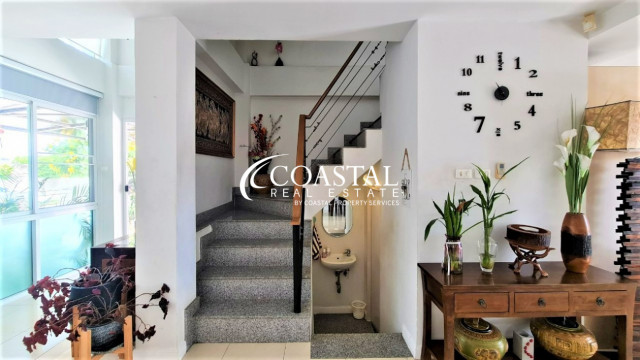 Townhouse For Rent East Pattaya