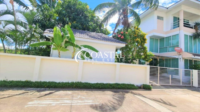 Townhouse For Rent East Pattaya