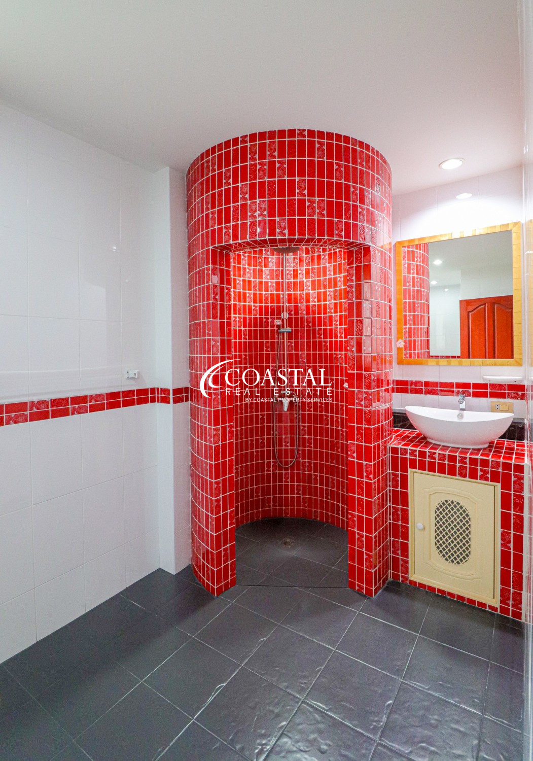 Commercial For Sale Na-Jomtien