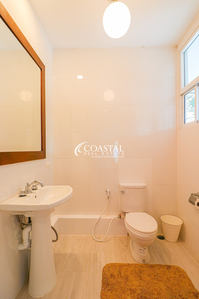 บ้านสำหรับขายหรือเช่าที่นาจอมเทียน