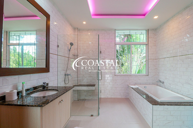 บ้านสำหรับขายหรือเช่าที่นาจอมเทียน