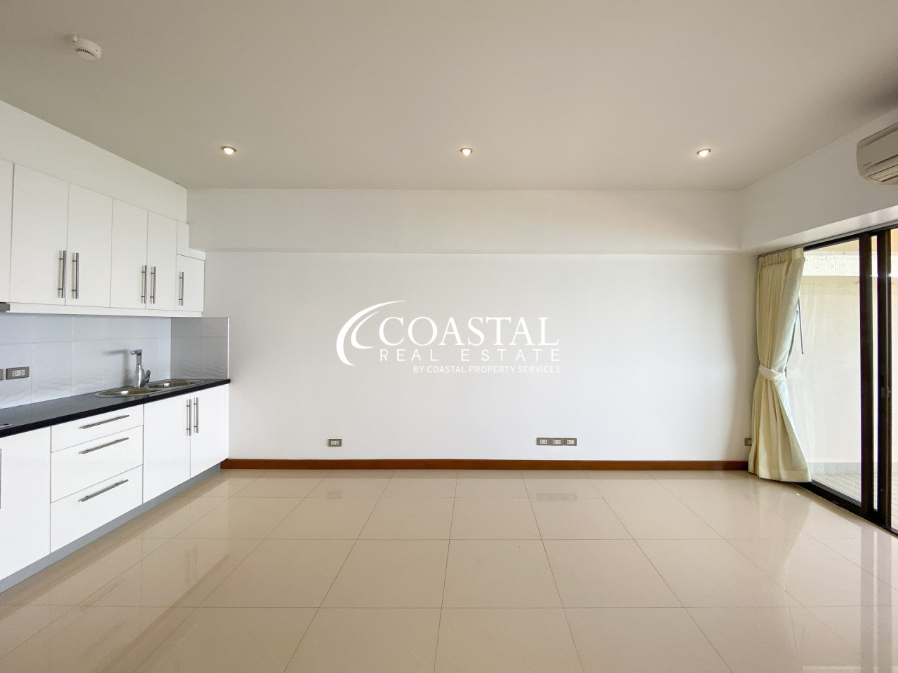 Condo For Sale Baan Amphur