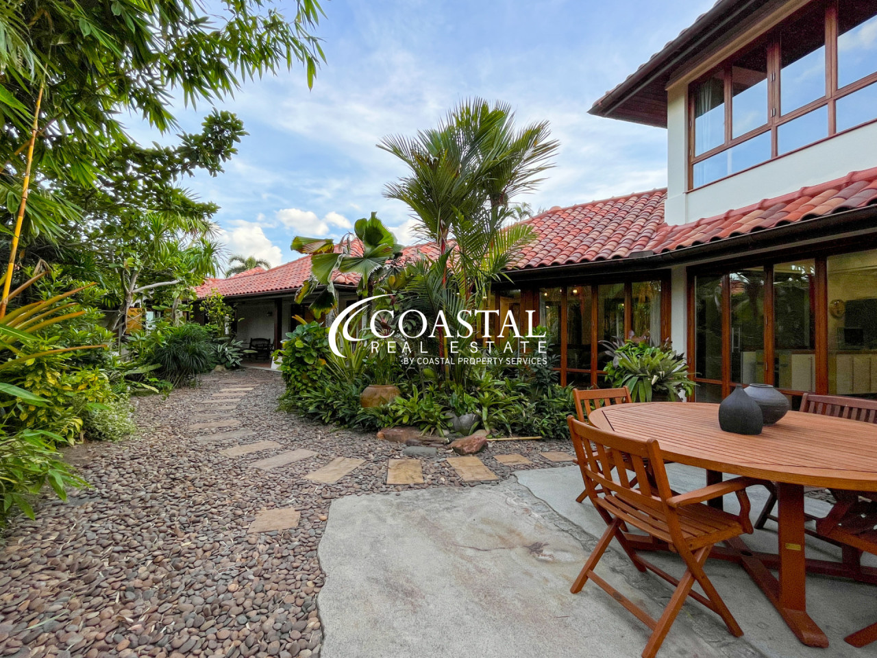 บ้านสำหรับขายหรือเช่าที่พัทยาตะวันออก