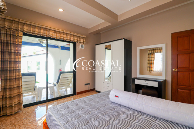 Townhouse For Sale And Rent Mabprachan/Pong