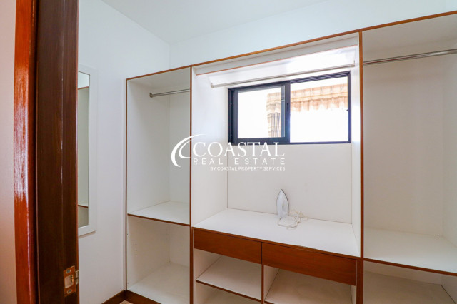 Townhouse For Sale And Rent Mabprachan/Pong