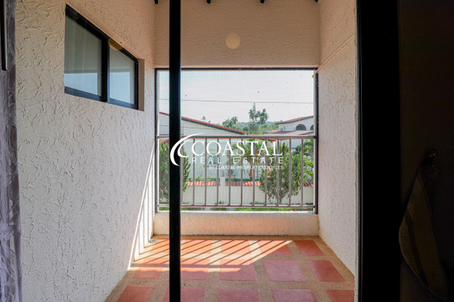 Townhouse For Sale And Rent Mabprachan/Pong