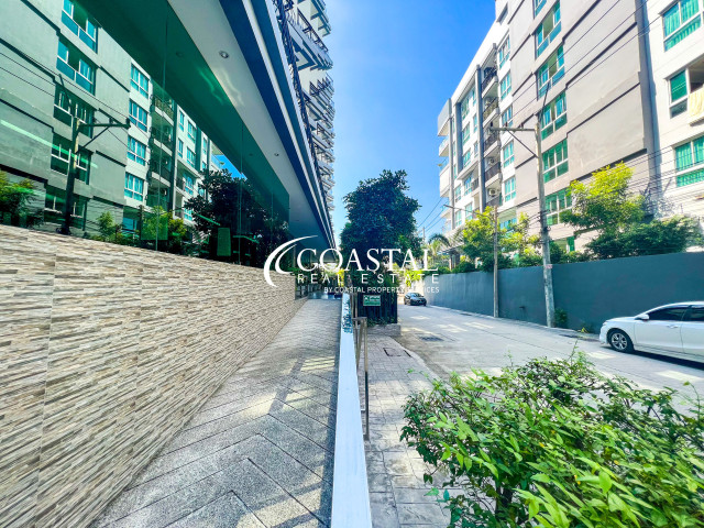 อสังหาริมทรัพย์เชิงพาณิชย์สำหรับขายที่พระตำหนัก