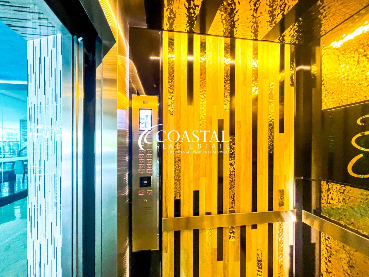 อสังหาริมทรัพย์เชิงพาณิชย์สำหรับขายที่พระตำหนัก