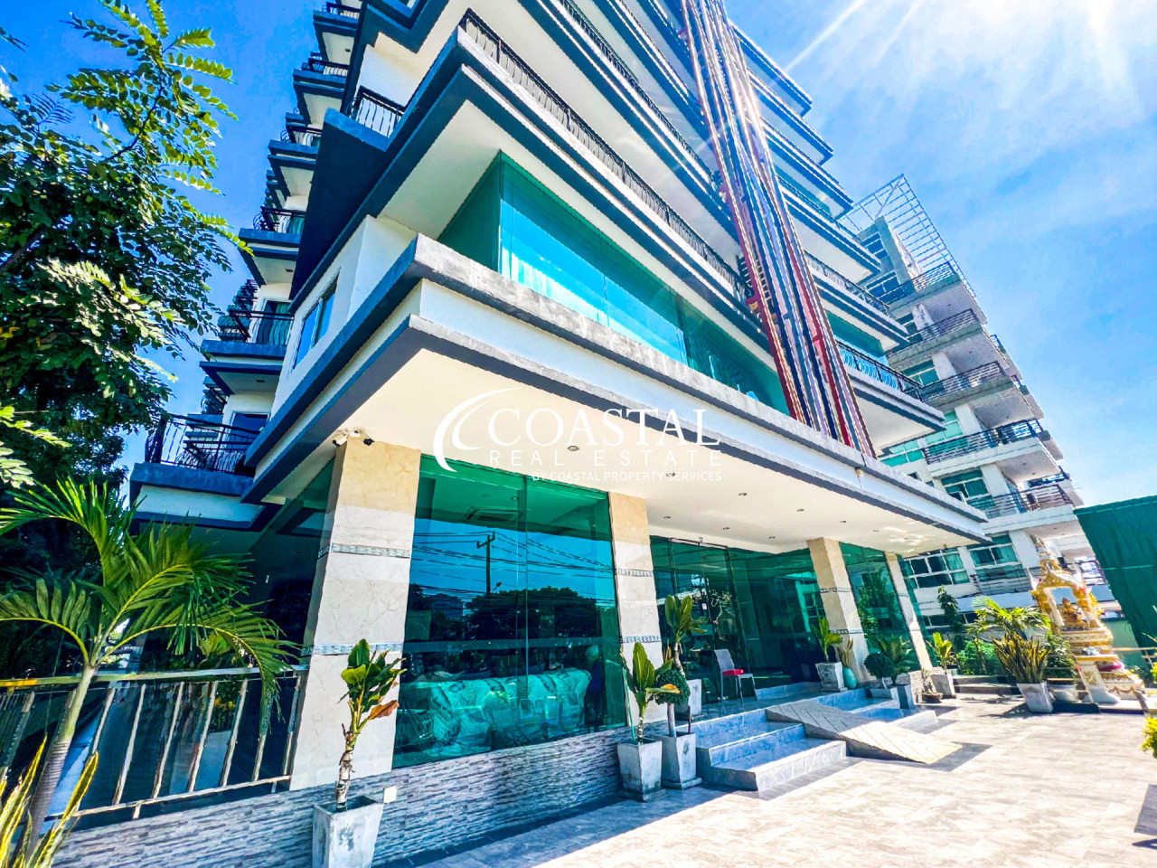 อสังหาริมทรัพย์เชิงพาณิชย์สำหรับขายที่พระตำหนัก