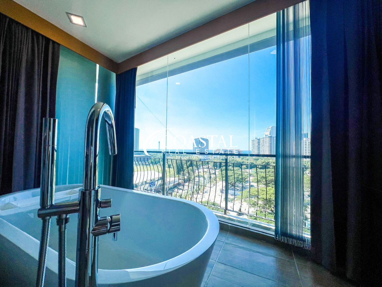 อสังหาริมทรัพย์เชิงพาณิชย์สำหรับขายที่พระตำหนัก