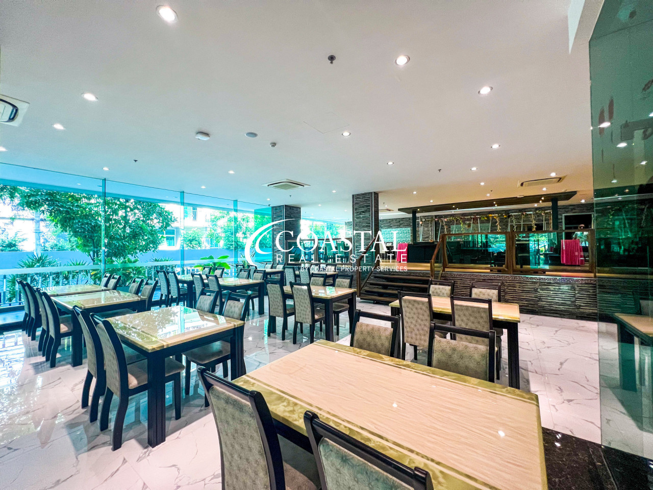 อสังหาริมทรัพย์เชิงพาณิชย์สำหรับขายที่พระตำหนัก