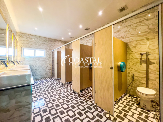 อสังหาริมทรัพย์เชิงพาณิชย์สำหรับขายที่พระตำหนัก