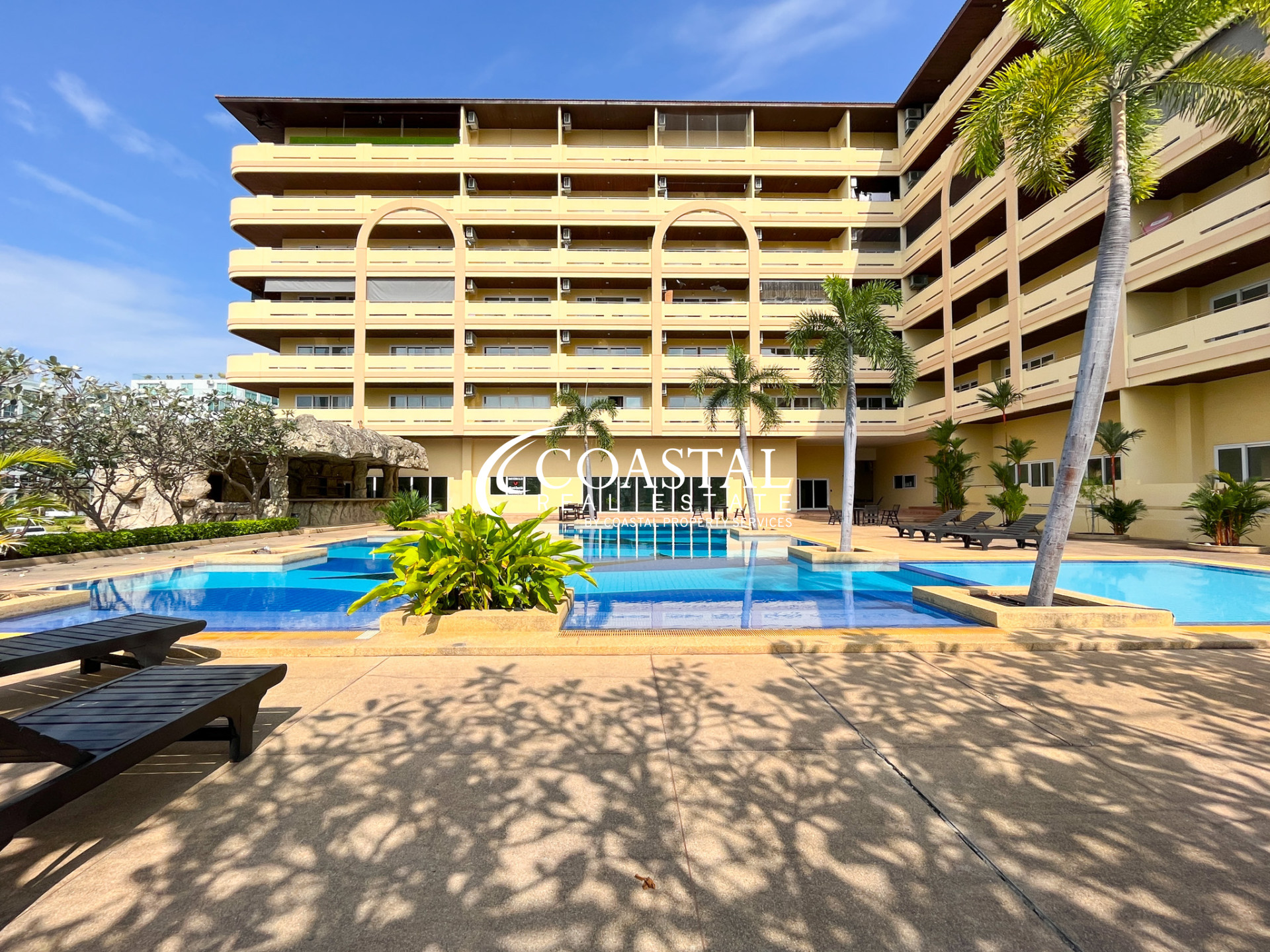 Condo for sale at View Talay Residence 5 in Pratumnak C014109