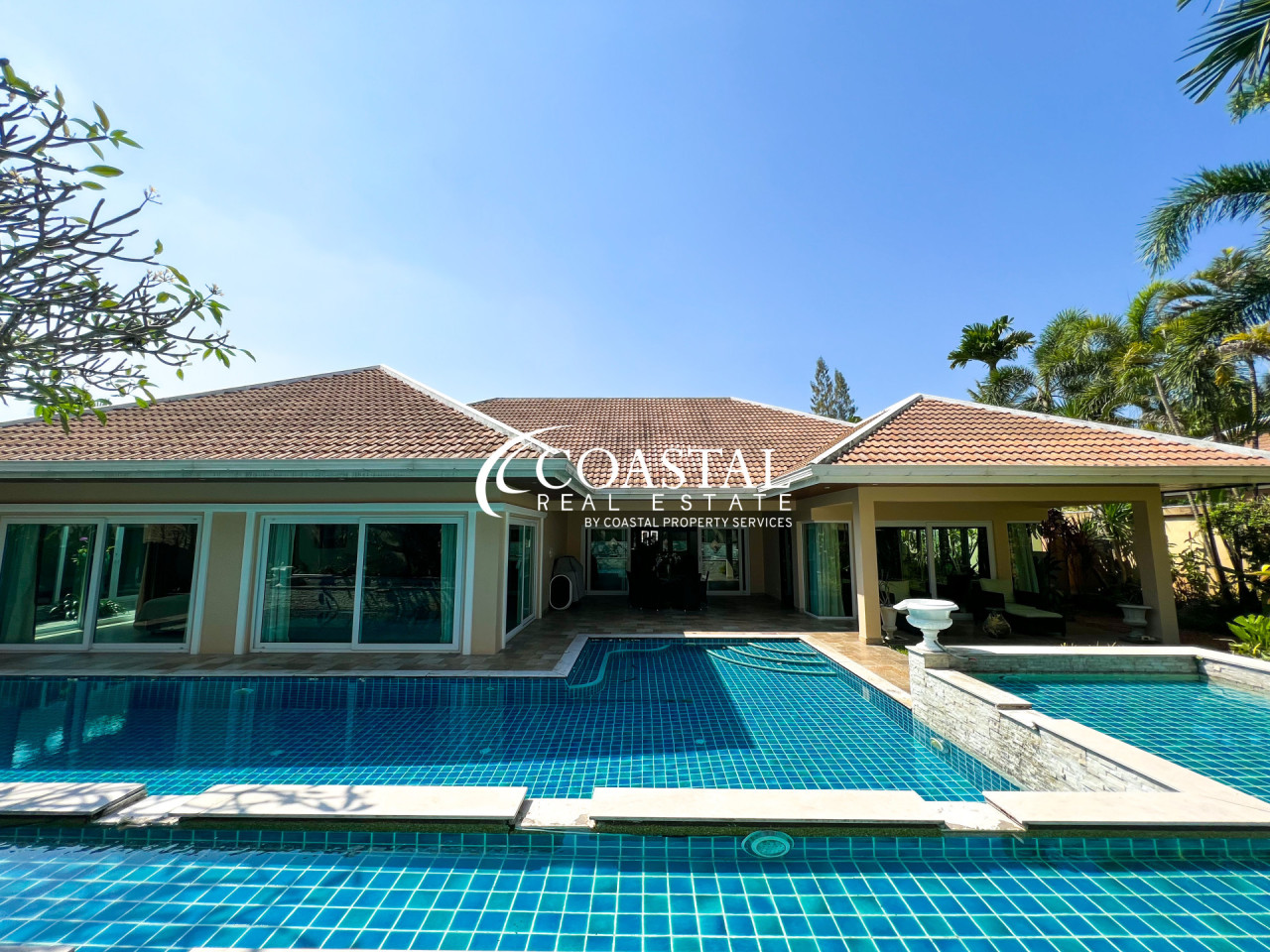 House For Sale And Rent Mabprachan/Pong