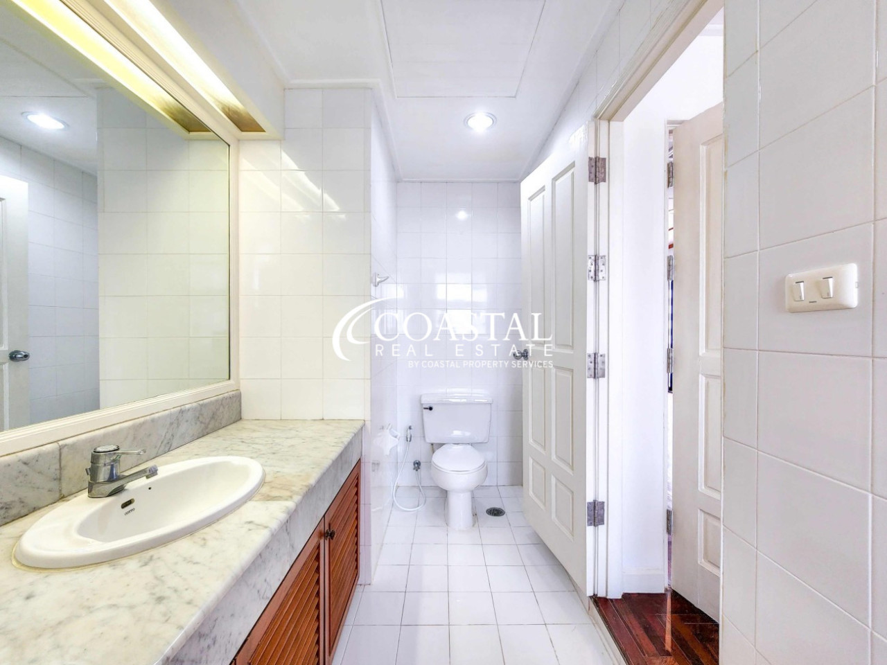 Condo For Sale And Rent Pratumnak