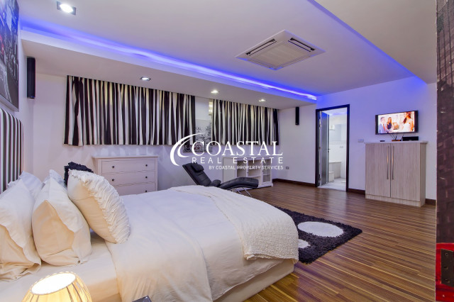 บ้านสำหรับขายที่พระตำหนัก