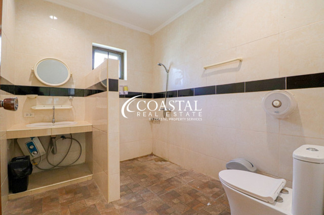 Commercial For Sale Huay Yai