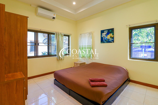 Commercial For Sale Huay Yai