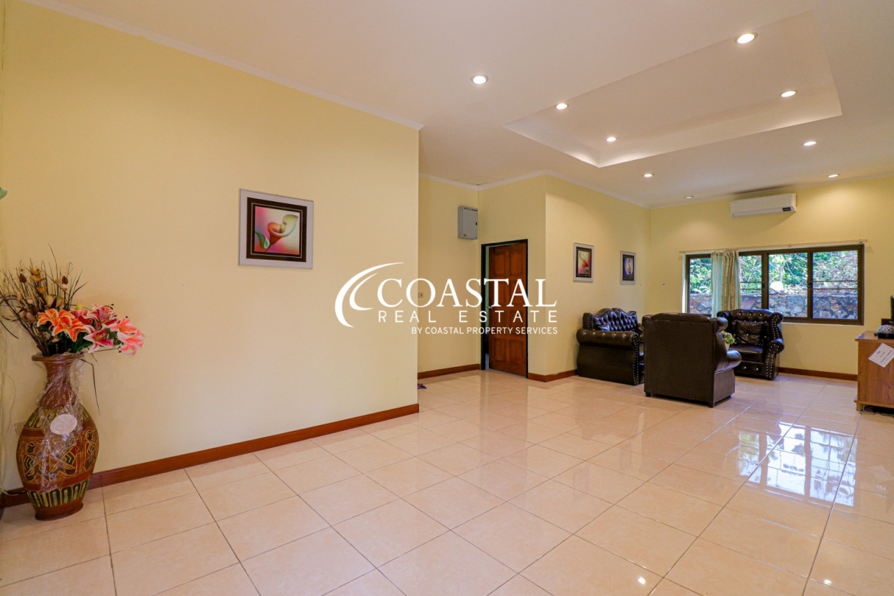 Commercial For Sale Huay Yai