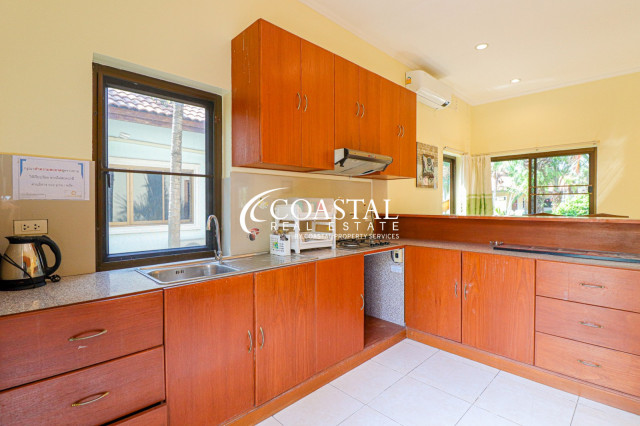 Commercial For Sale Huay Yai