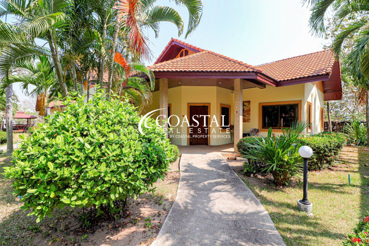 Commercial For Sale Huay Yai