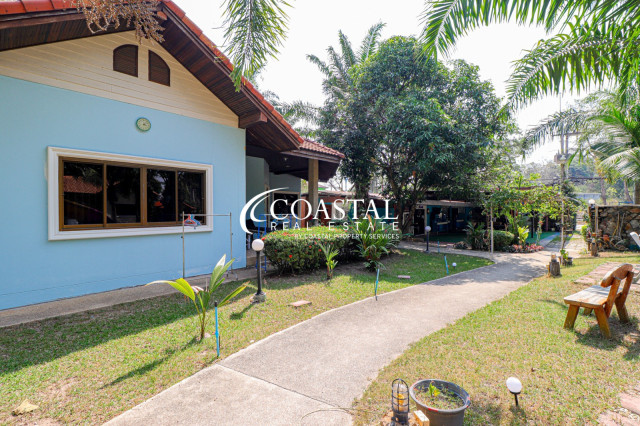 Commercial For Sale Huay Yai