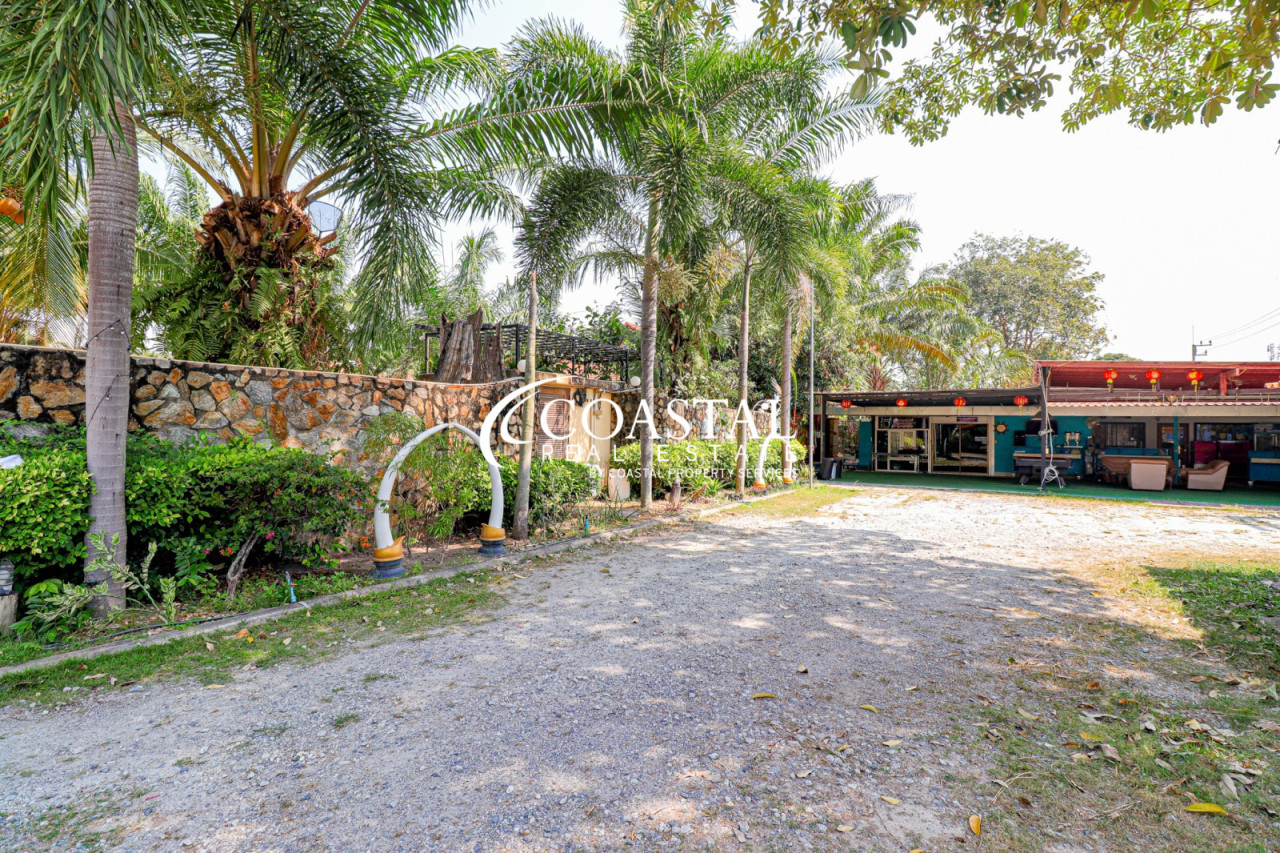 Commercial For Sale Huay Yai