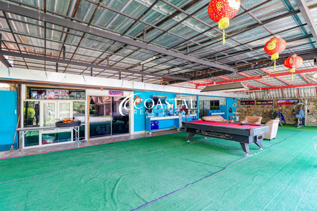 Commercial For Sale Huay Yai