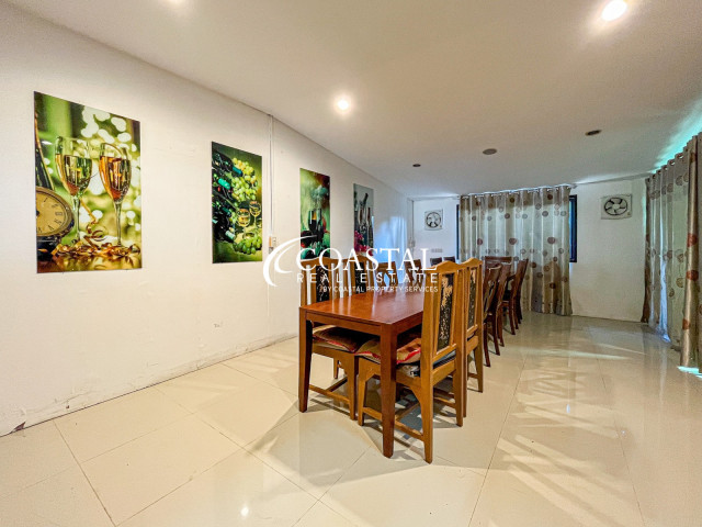 Commercial For Sale Huay Yai