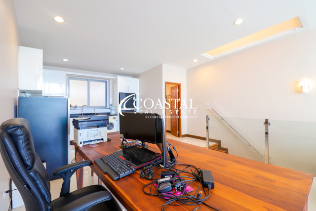 Townhouse For Sale Bang Saray